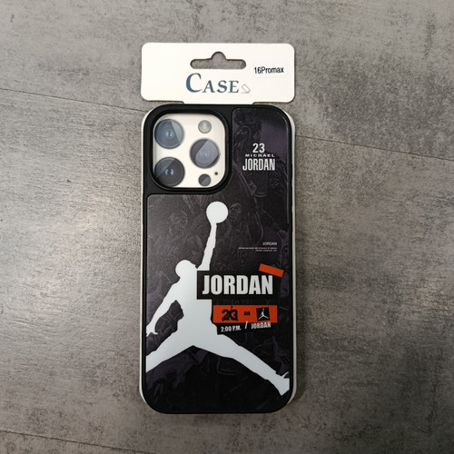 کاور موبایل JORDAN مدل آیفون 16promax