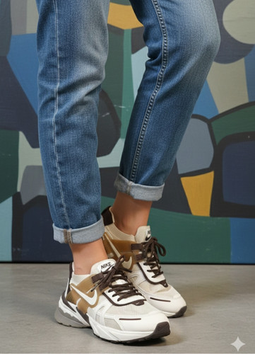 کفش و کتونی دخترانه v2kنایک